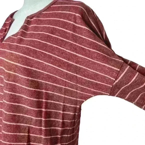Sonoma Women's red pink striped 3/4 sleeve blouse size medium - Picture 4 of 6